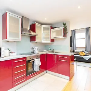  Holiday home Location 2 Bedroom 2 Bathroom Fast Wifi Ireland